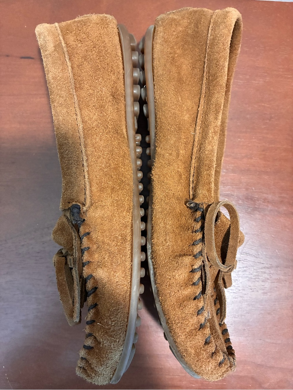 Minnetonka Kilty Moccasins Women’s Size 8.5 Brown Soft Suede Fringe Rubber Sole - Picture 6 of 12